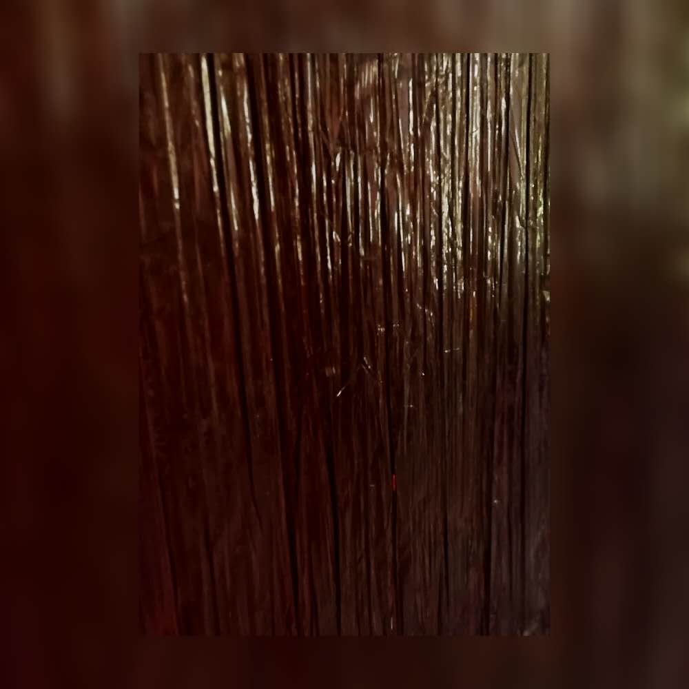 暗红